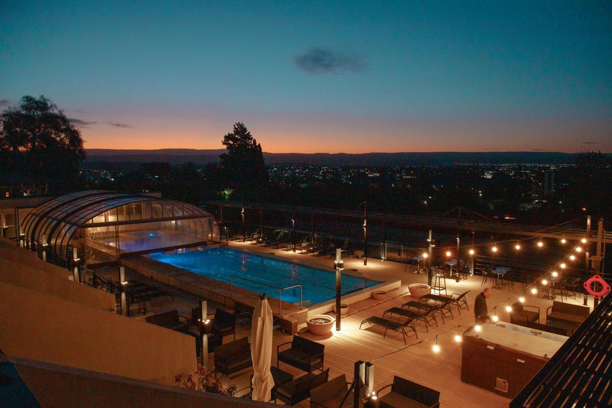 Pinares Panorama Suites, Spa & Convention Center Villa Carlos Paz Exterior photo