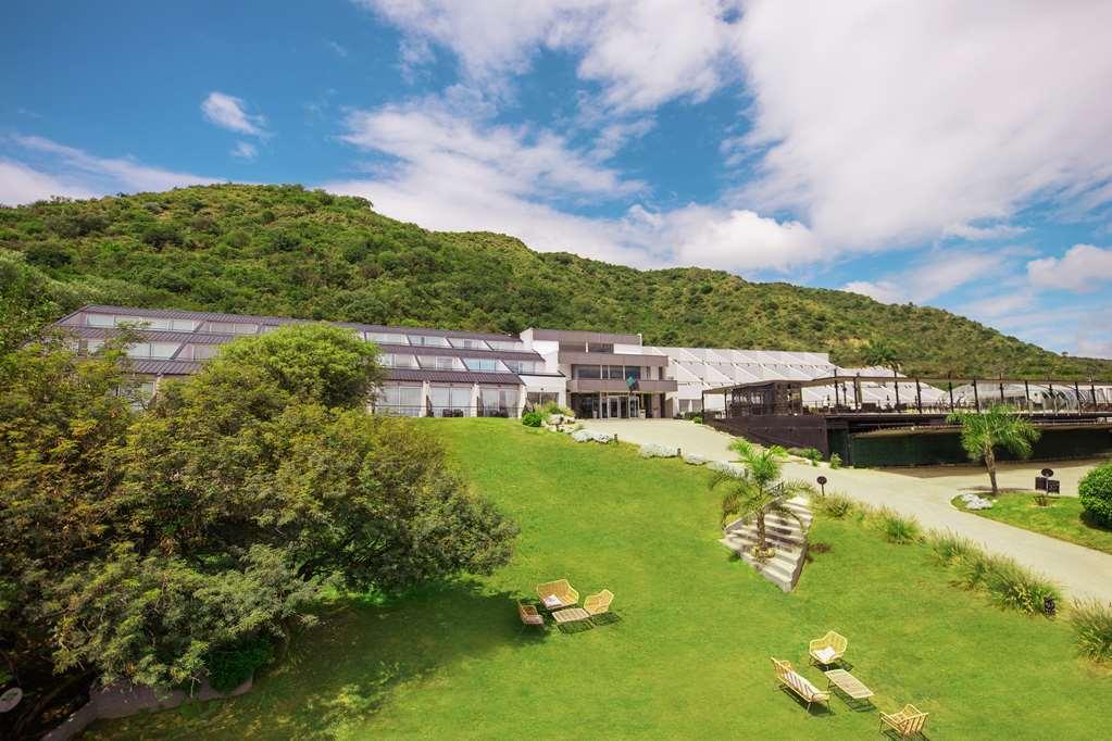 Pinares Panorama Suites, Spa & Convention Center Villa Carlos Paz Exterior photo